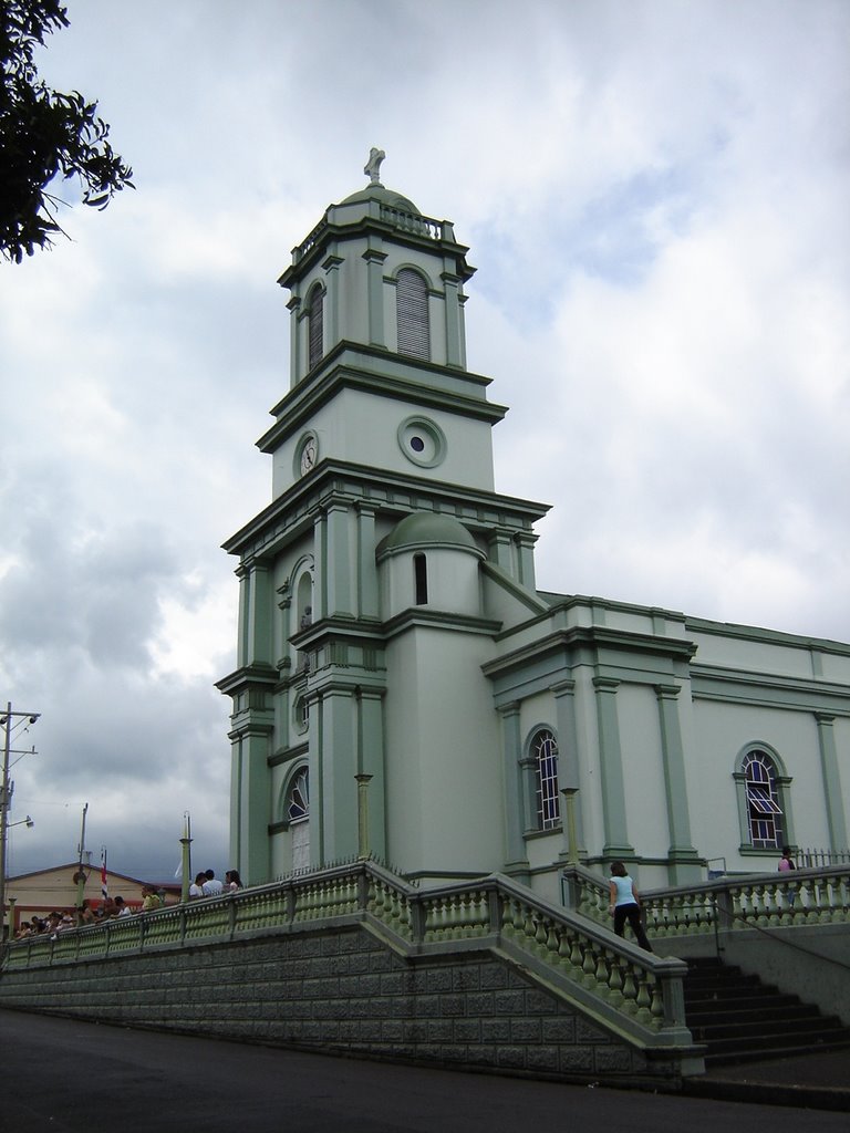 Iglesia de San Pedro de Poás by Alvaro Cartín Araya