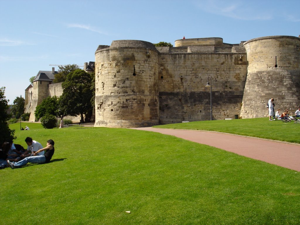 Caen Castle by Ken Ludlow