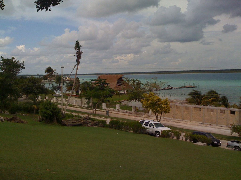 LAGUNA BACALAR by Raúl Enrique Fragoso