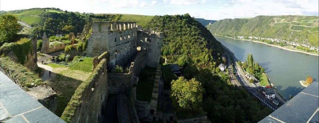 Burg Rheinfels by Loeffelschnitzer