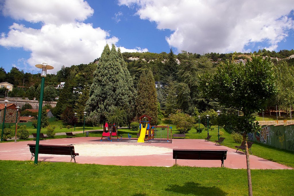 Parque, La Pola de Gordón, León, Castilla y León by Antonio Alba