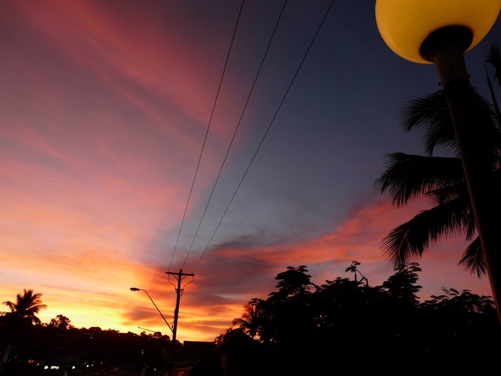 Airlie Beach at dusk by nbaddour