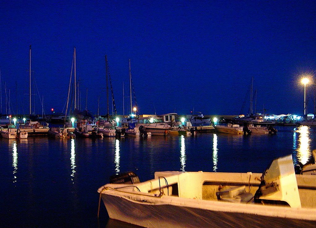 Porto Corallo marina at night by G@ttoGiallo