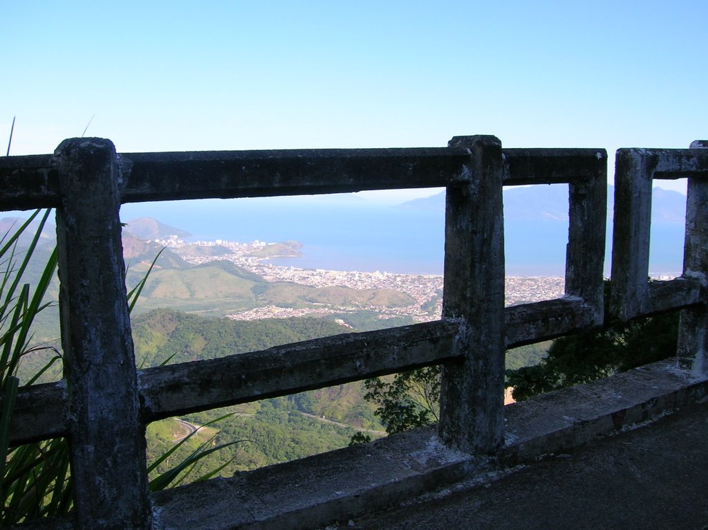 Caraguatatuba´s view from Serra do Mar by slmmo