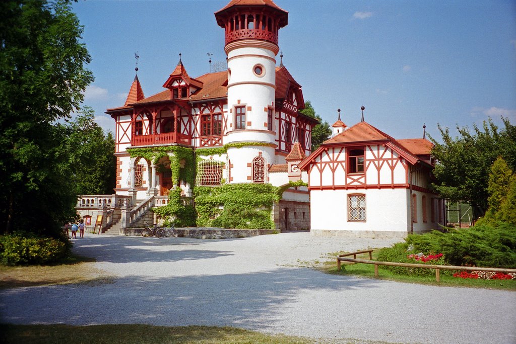 Kurparkschlössl in Herrsching am Ammersee, 1995 by GeLi+KäLi