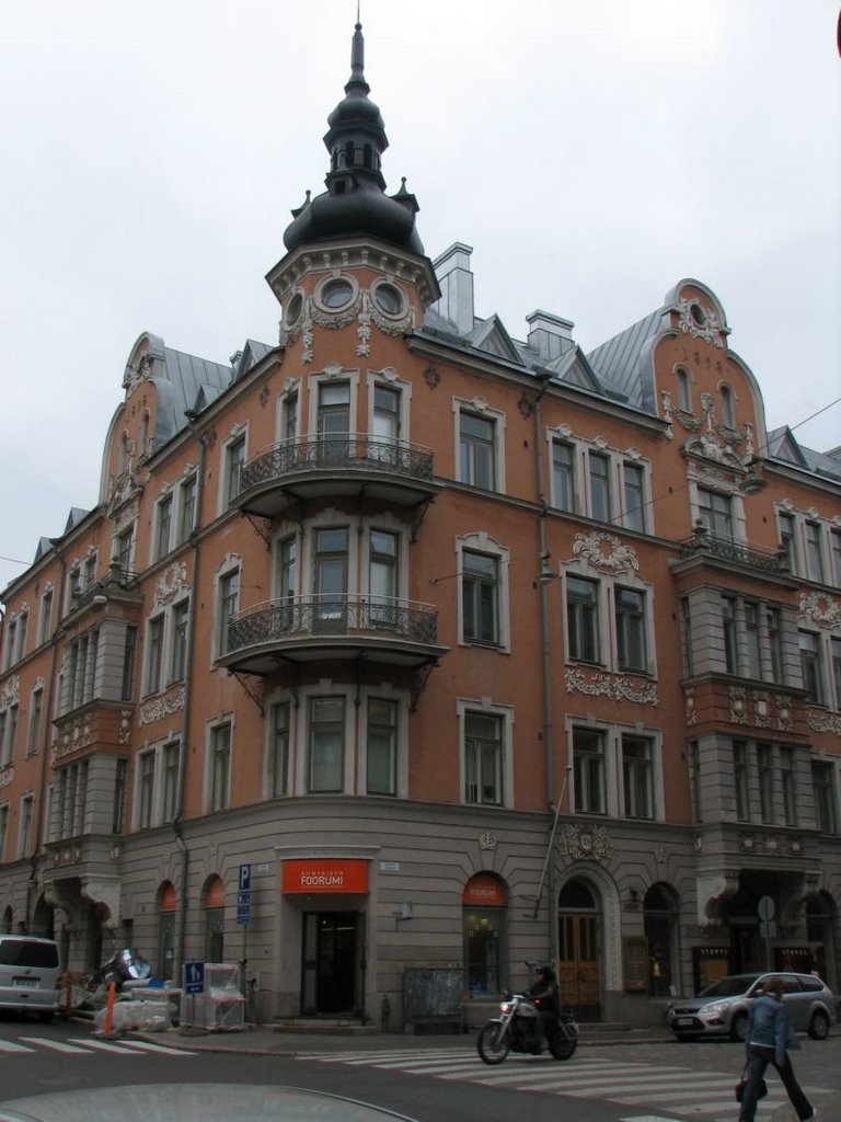 Helsinki. Another nice building. by Gerasymenko