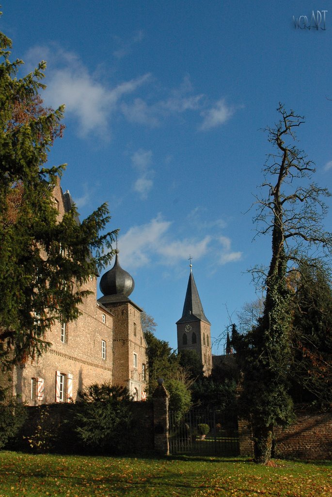 Haus Elmpt und Pfarrkirche St. Laurentius by Willy C. Randerath (wcrART.de)