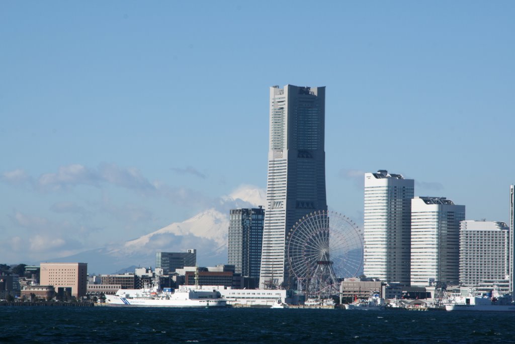 Minatomirai and Mt. Fuji by ステージ