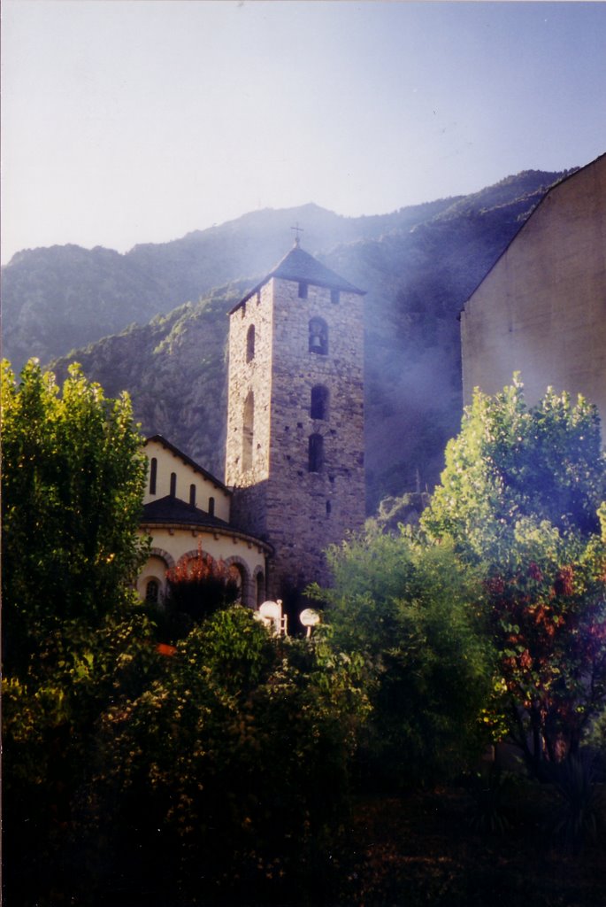 Iglesia de San Esteban by Ser Viajero