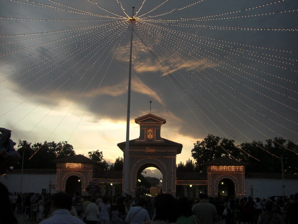 Atardecer en la Feria 2008 by javier carrion