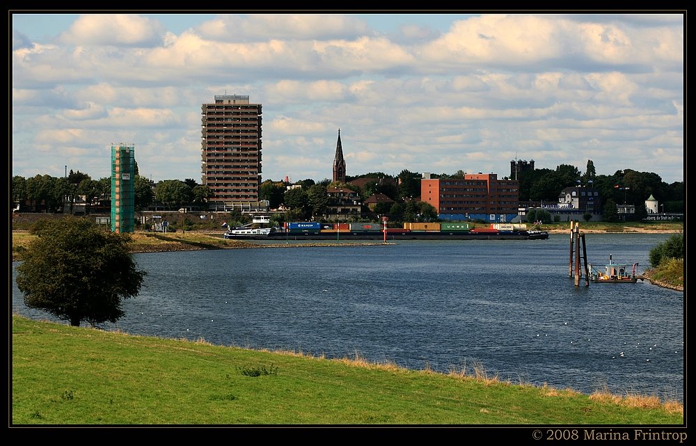 Blick über die Ruhrmündung auf den Rhein bei Duisburg by Marina Frintrop