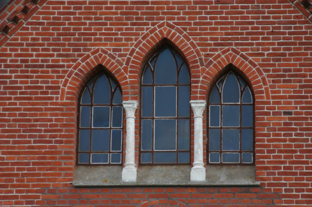 Kirche Vorpör Fenster by pillboxs