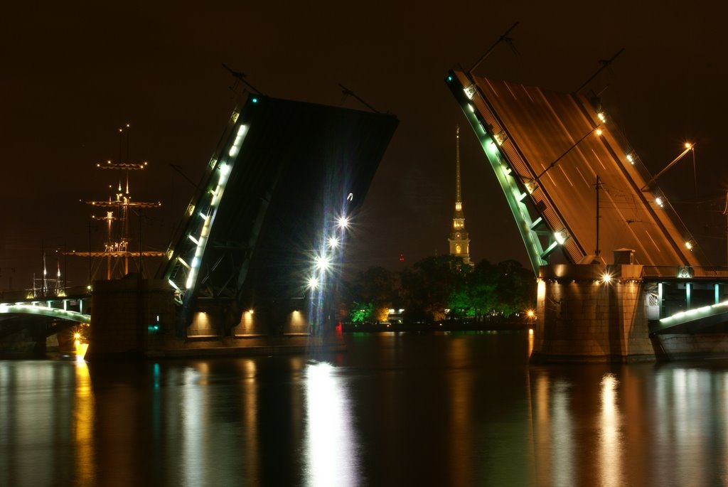 Биржевой bridge in the night by Rolandas1972