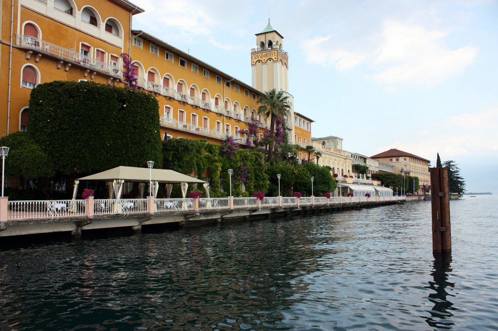 Grand Hotel Gardone Riviera by alitza