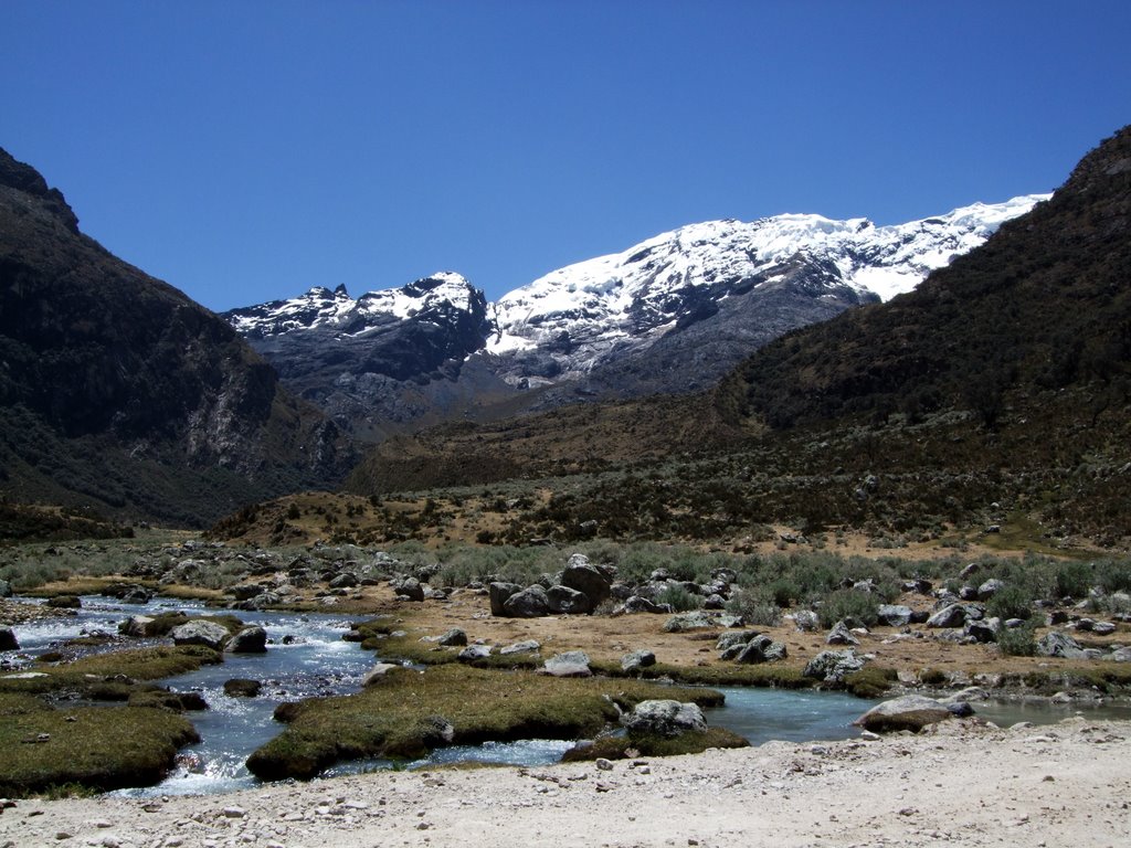 Vista a la quebrada Yanayacu by Humboldt-Pinguin