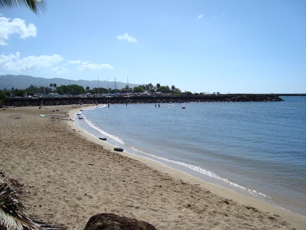 Haleiwa, North Shore, Oahu, Hawaii by Pestovich