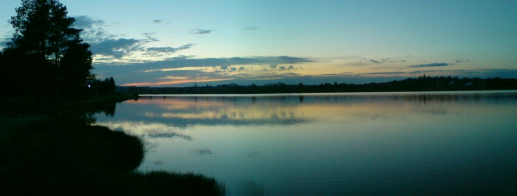 Zachód słońca nad "Czystym" by camilass