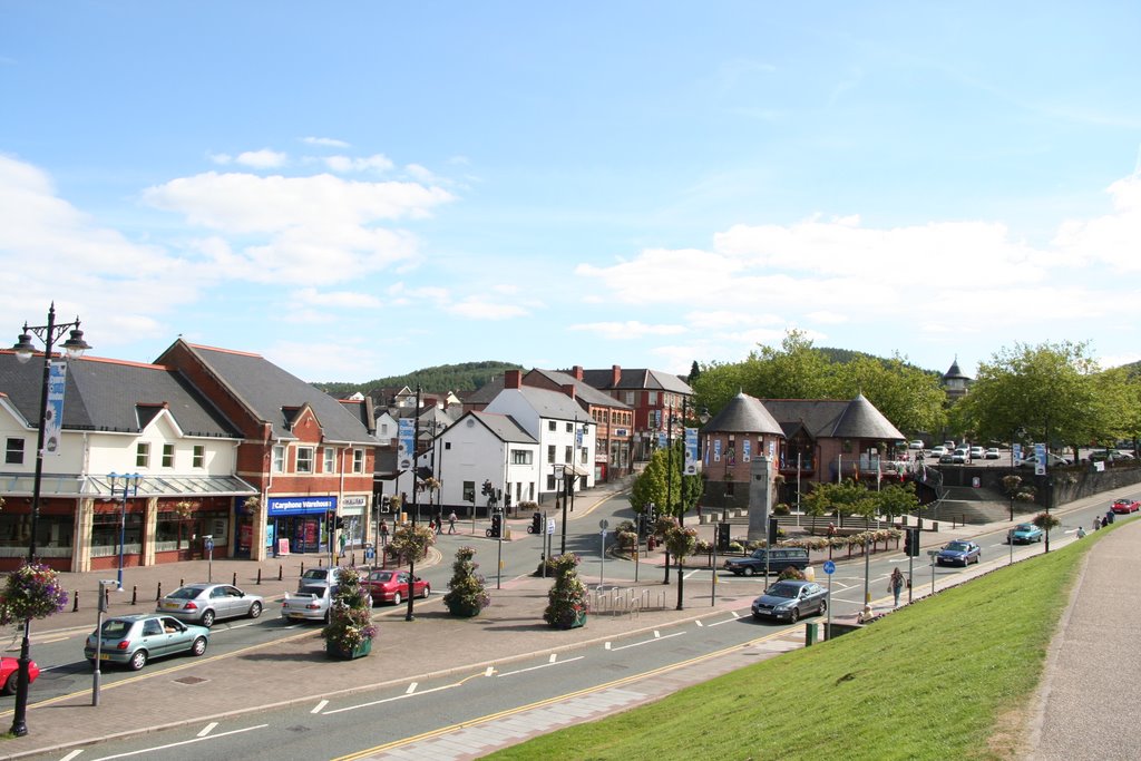 Caerphilly Town Centre View by eddiereed.co.uk