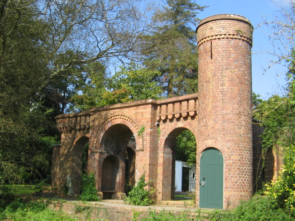 Duffryn gardens Folly by cowbridgeguide.co.uk