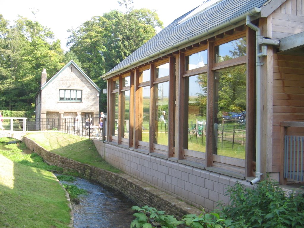 The cafe at dfferyn gardens by cowbridgeguide.co.uk