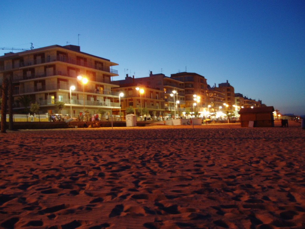 Playa de Guardamar del Segura al anochecer by xabier3007