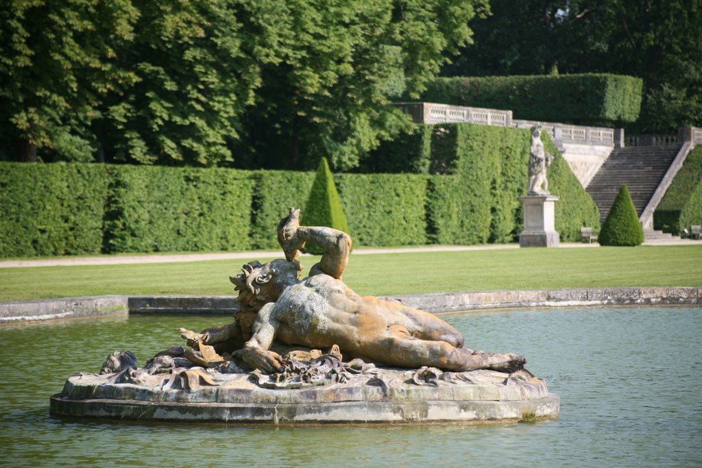 Château de Vaux-le-Vicomte, Maincy, Seine-et-Marne, Île-de-France, France by Hans Sterkendries