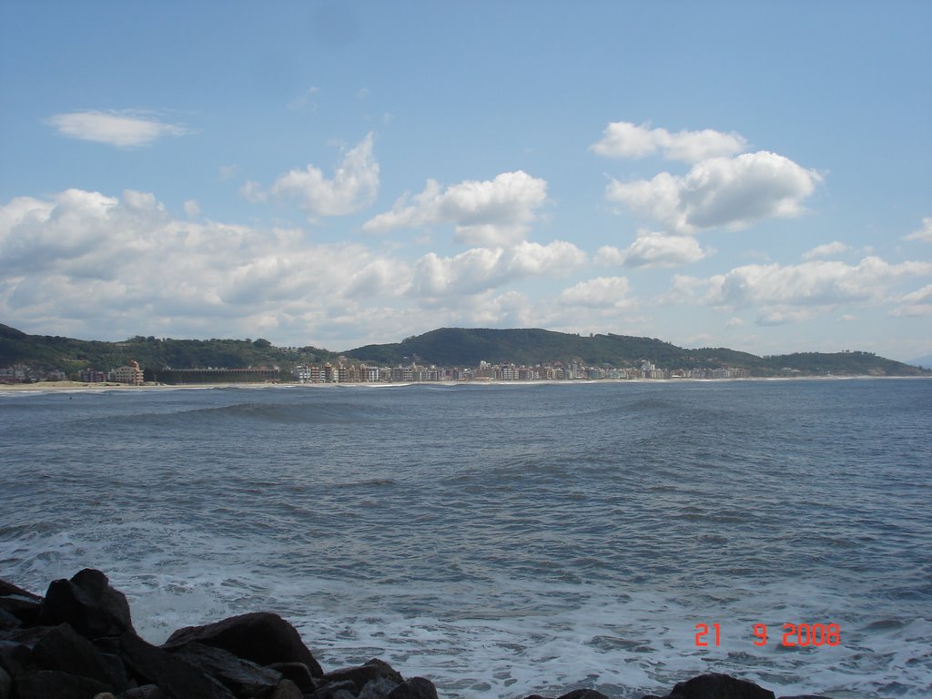 Vista da praia de Mar Grosso dos molhes by @GABRIEL BIANCO@