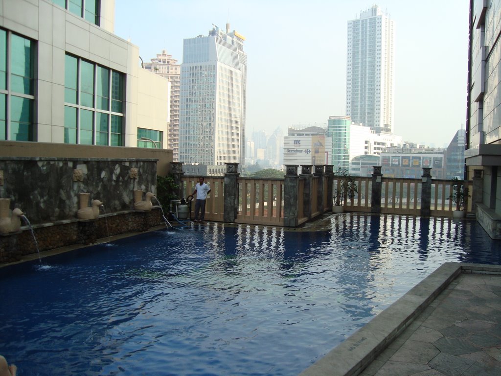 JW Marriott Pool, Jakarta, Indonesia by Pestovich