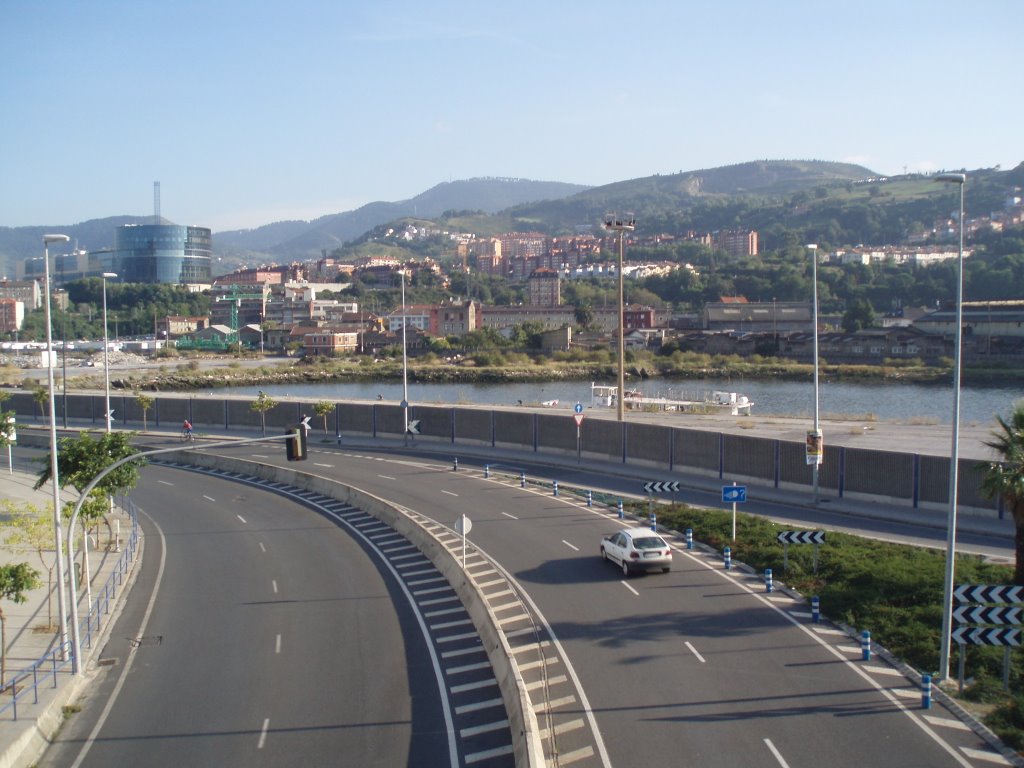 Vista de la calle Morgan y el canal de Deusto by xabier3007