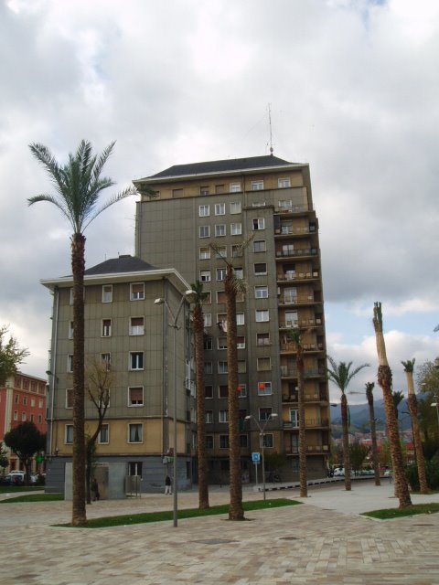 Torres en la Calle Andalucía by xabier3007