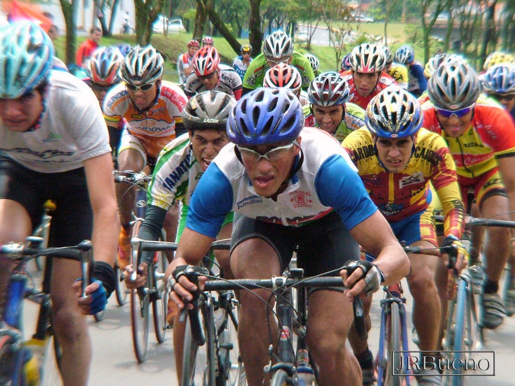 14ª Etapa da Média Paulista de Ciclismo, 21 de setembro de 2008. by José Roberto Bueno