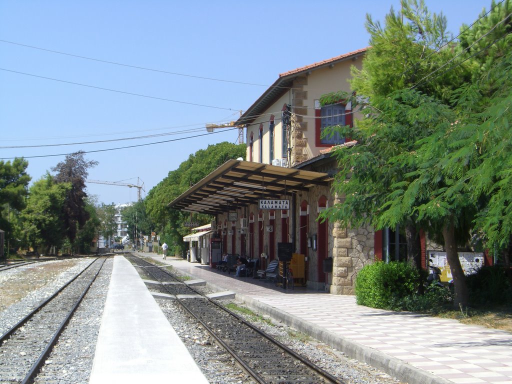 Kalamata station by dclc