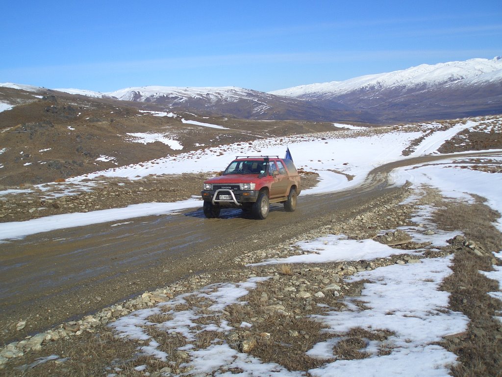 On NZ's highest public road by radarstewart