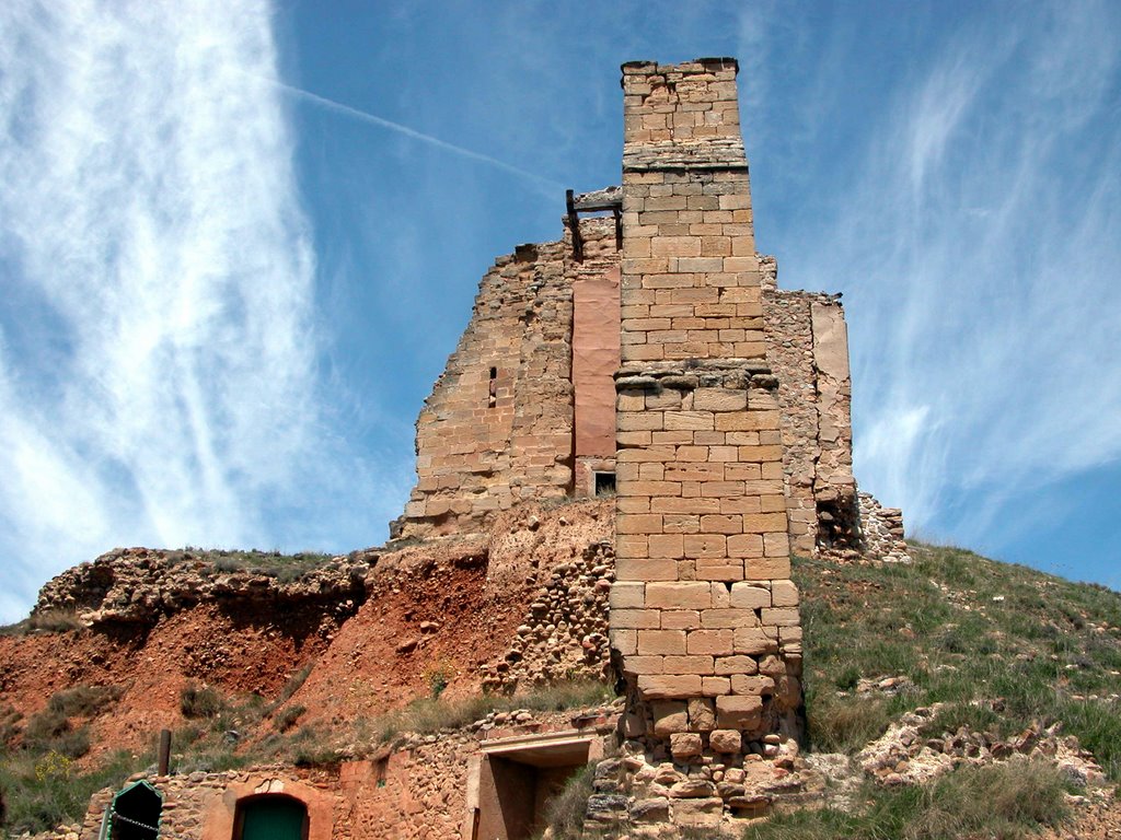 LA VILLA DE OCÓN (Municipio de Ocón-La Rioja). 2005. 02. Iglesia de Santa María. Ruinas. by Carlos Sieiro del Nido