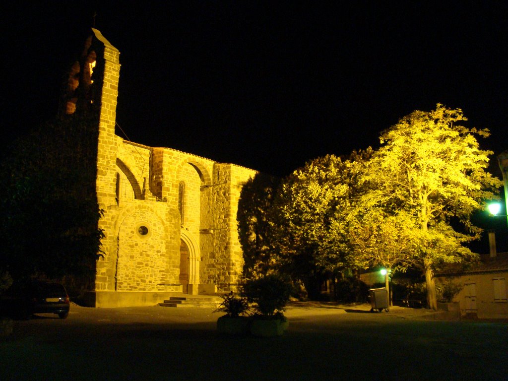 L'Eglise St-Vincent de Douzens de nuit by Flo 11