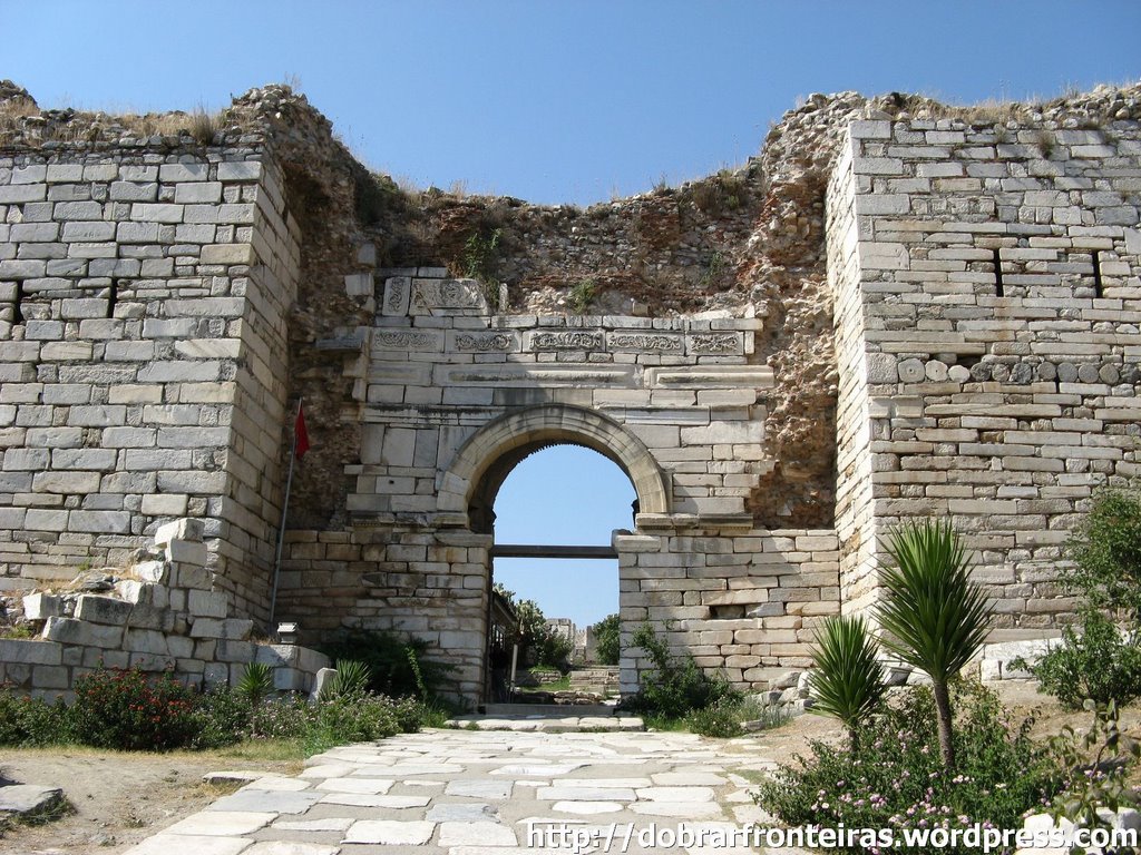 Ruinas da Igreja de S. João, Selçuk by dobrarfronteiras.com