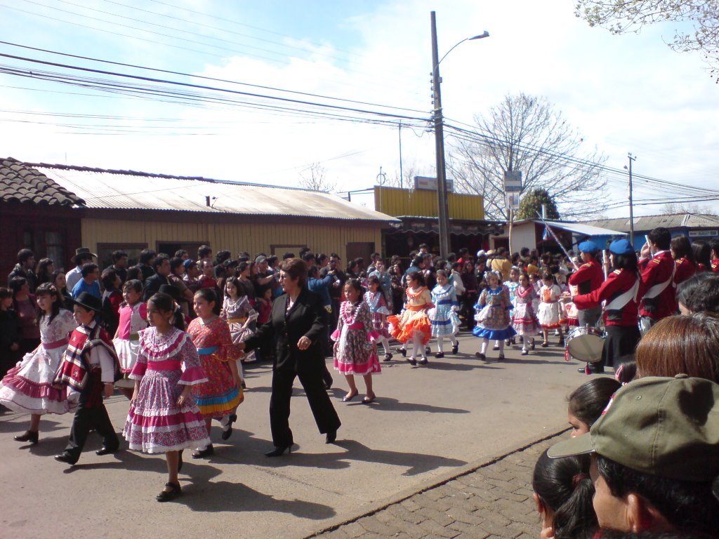 Desfile de Fiestas Patrias en El Carmen by jai870