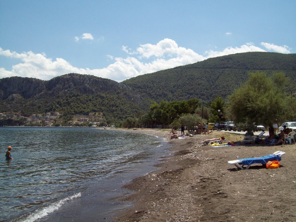 Beach of Nea Epidaurus by n.Kouvel