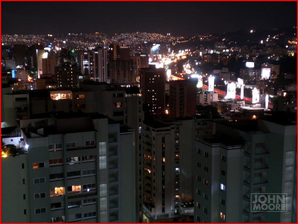 Vista al Este desde Bello Monte by John_Moore