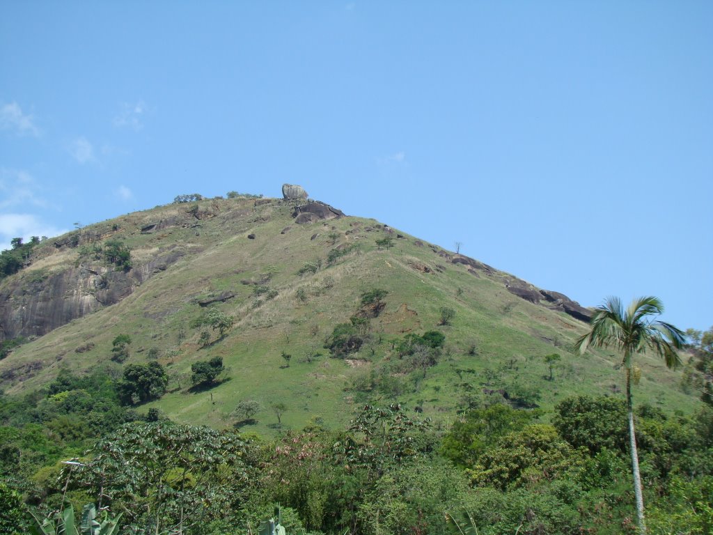 Morro do Urubu - Anil, Jacarepaguá. by ADILSON REZENDE-ARS