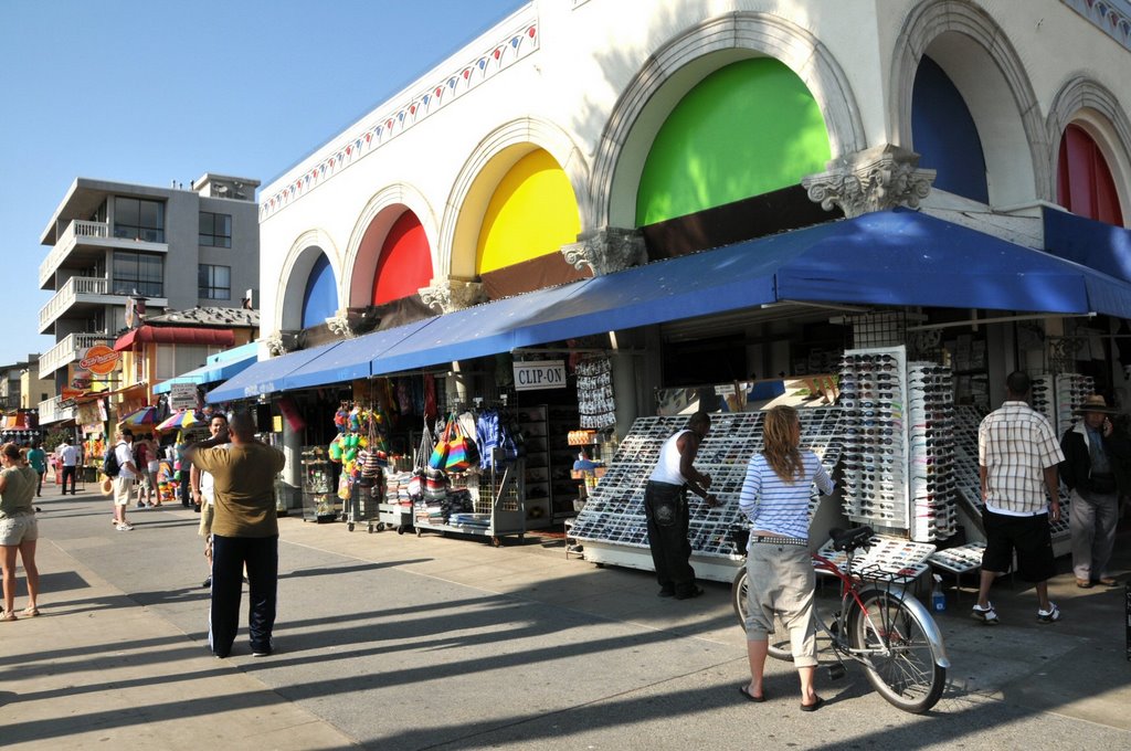 Venice Boardwalk - late afternoon - September 2008 by Veniceboardwalkpix