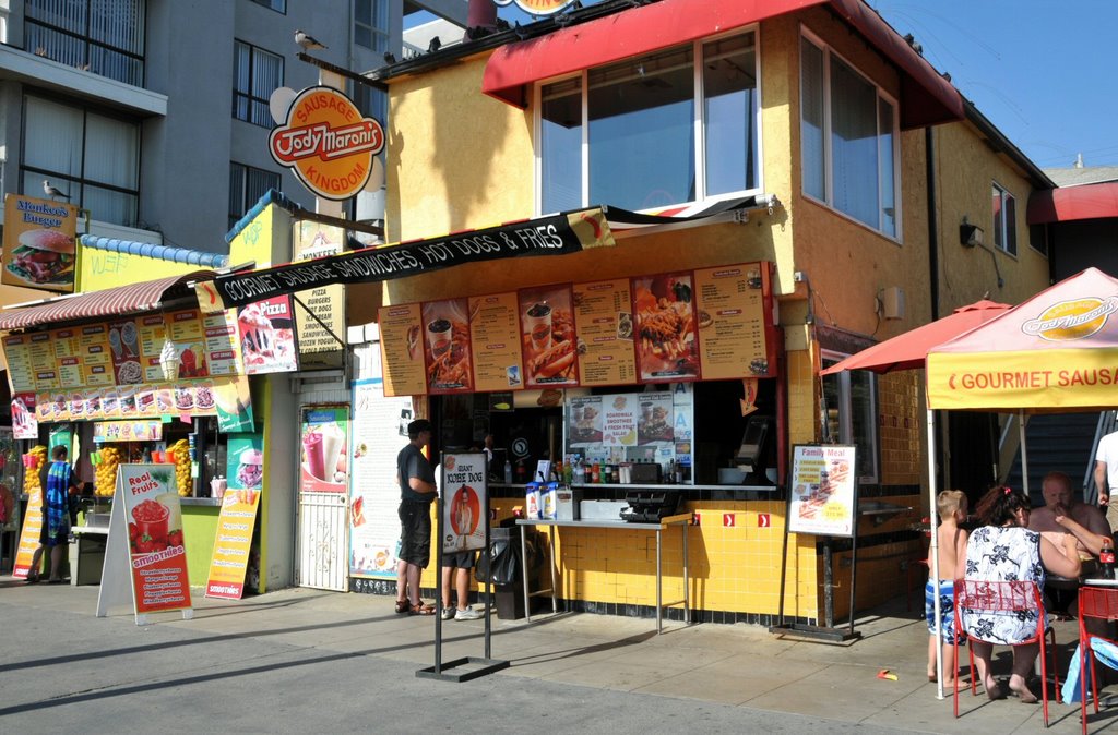 Venice Boardwalk - late afternoon - September 2008 by Veniceboardwalkpix