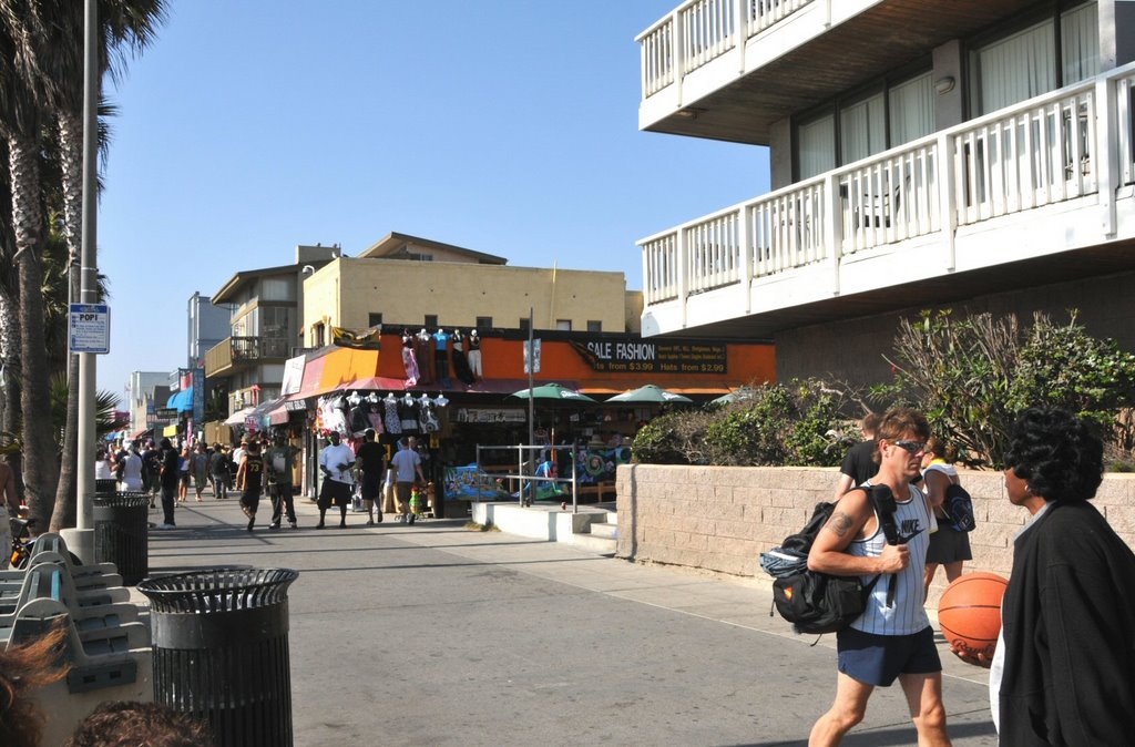 Venice Boardwalk - late afternoon - September 2008 by Veniceboardwalkpix