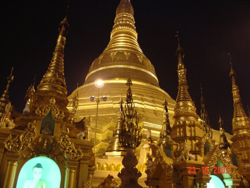 Shwedagon Pagode Yangon เจดีย ชเวดากอง พม่า by werayut