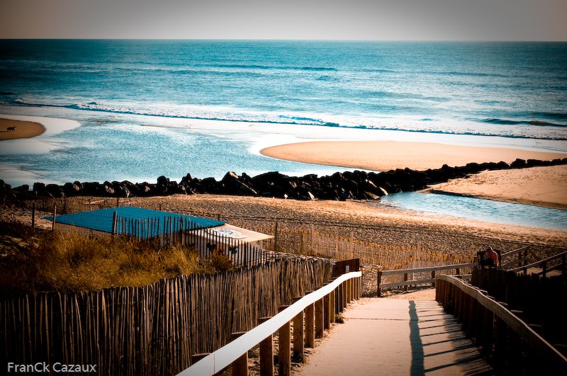 The beach by Franck Cazaux