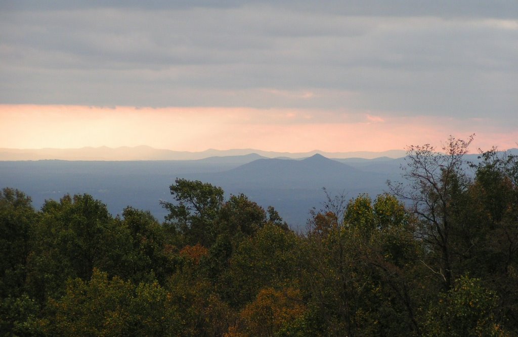 Sunset from Eagle Wing in VA on Blue Ridge Parkway by Tom Bell