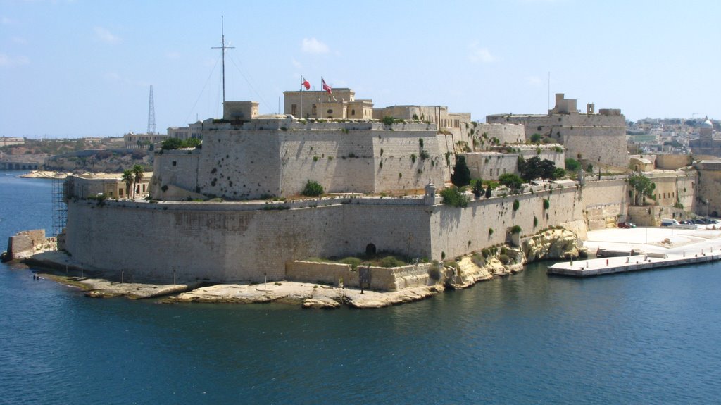 Fort Saint Angelo, La Valletta by Jesús G. Asenjo