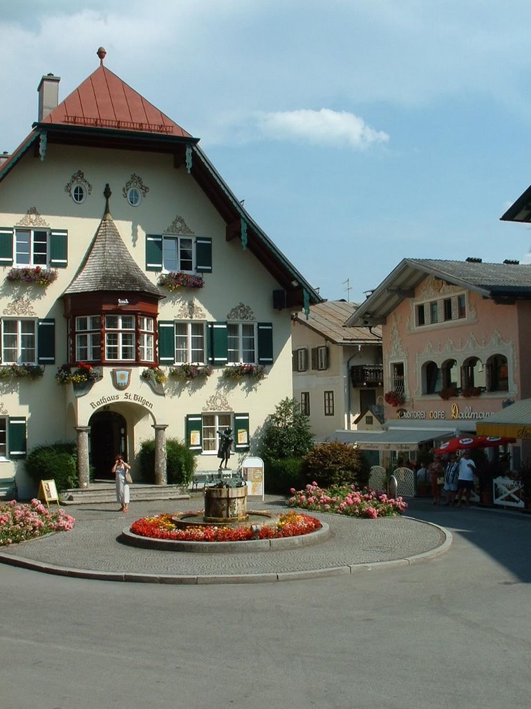 2006.07.26 - Hotel Rathaus - St Gilgen by David R Williams