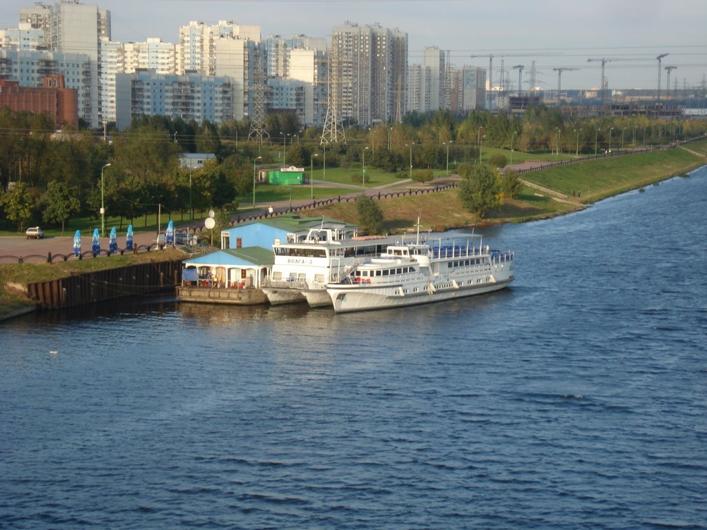 Maryino District, Moscow, Russia by Александр Кашкет