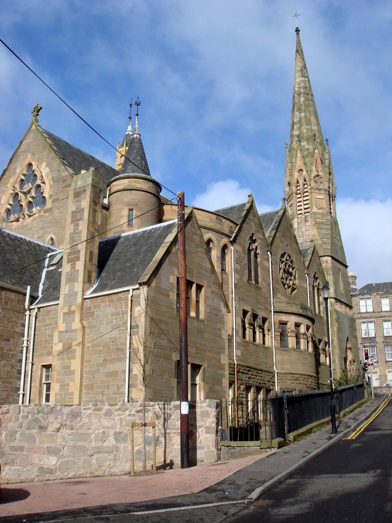 A Church at Perth Road, Dundee by 陳建昌  Chien-Chang Chen